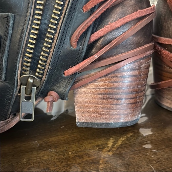 Freebird crue black genuine leather rustic boots size 9 - Picture 13 of 14